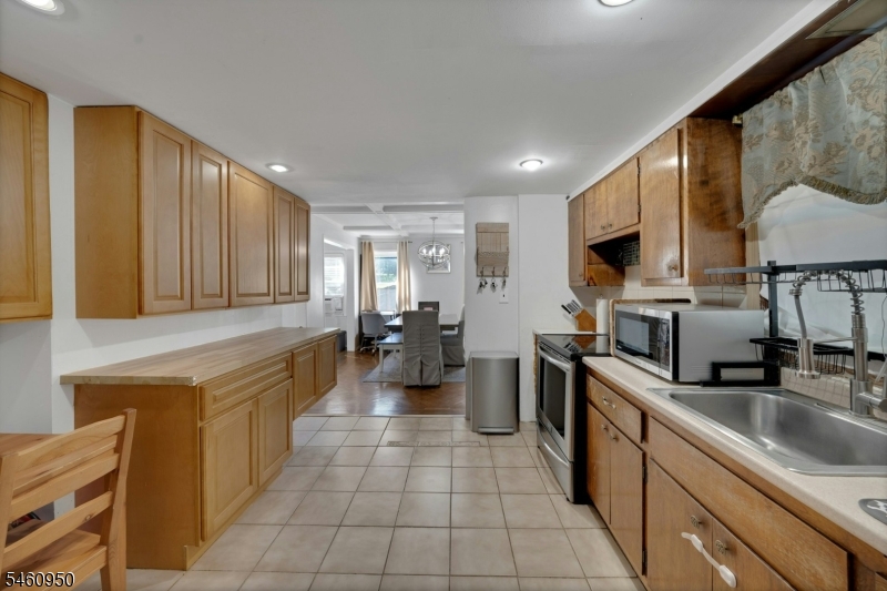 62 Elliot Pl Property Photo 15