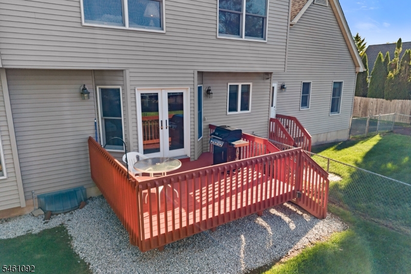23 Milburn Dr Property Photo 5