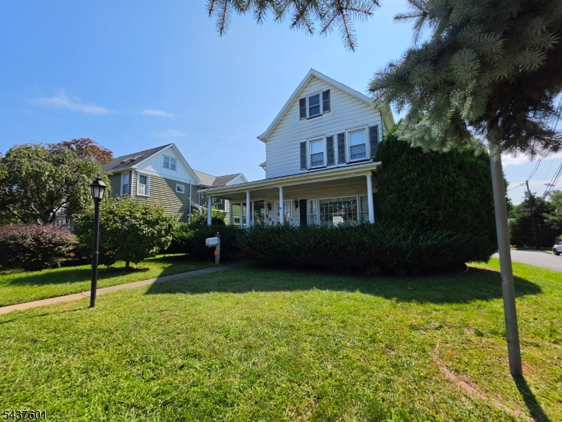205 Green St Property Photo 1