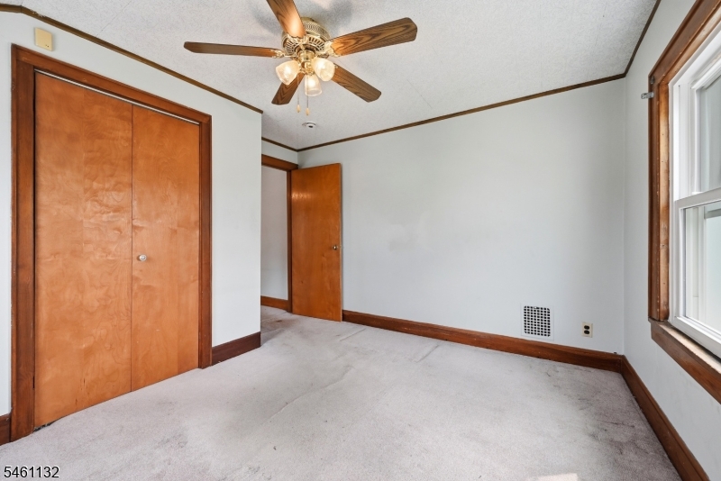 624 Britton St Property Photo 18