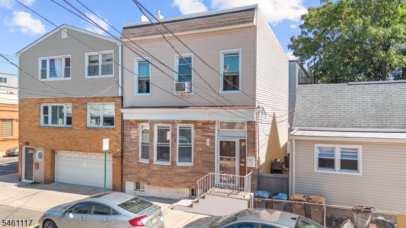 6722 Jackson St Property Photo 1
