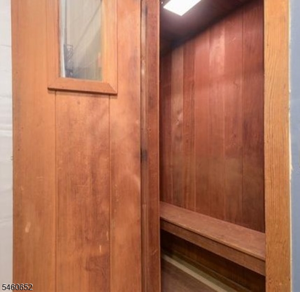 1328 Harmon Cove Tower Property Photo 21