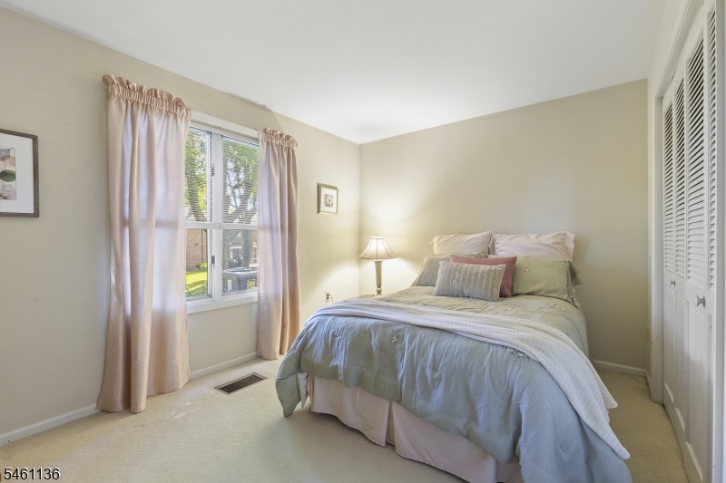 900 Valley Rd 3 Property Photo 12