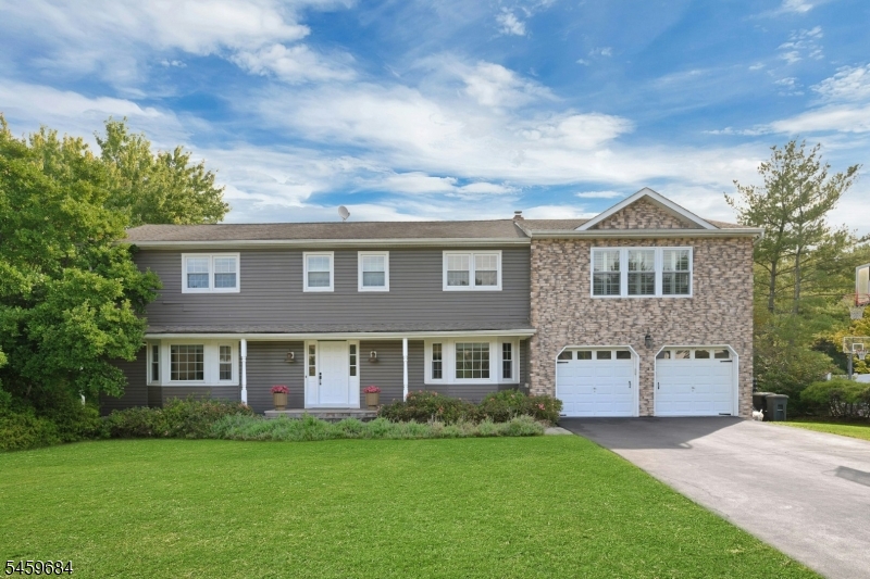 10 Cambray Rd Property Photo 1