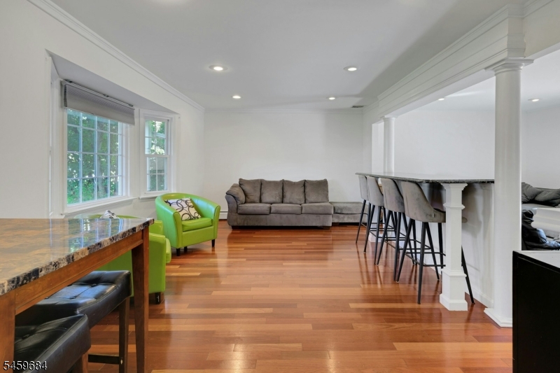 10 Cambray Rd Property Photo 4