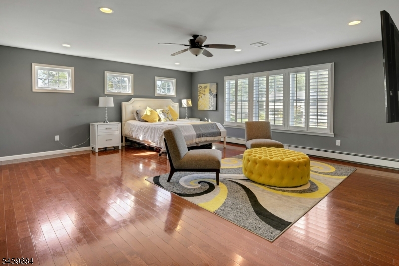 10 Cambray Rd Property Photo 17