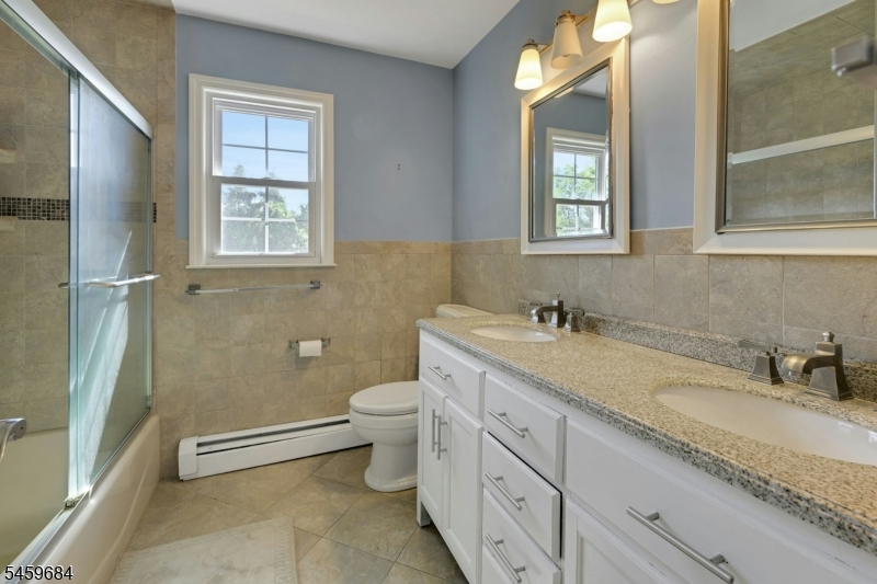 10 Cambray Rd Property Photo 24