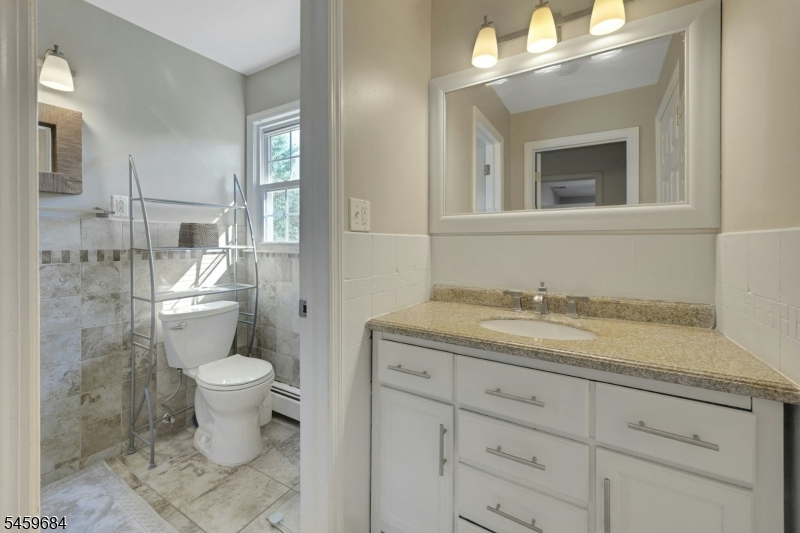 10 Cambray Rd Property Photo 25
