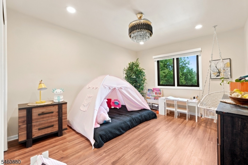 2 Sweet Briar Ct Property Photo 14
