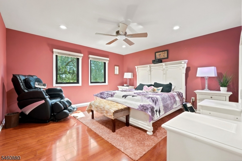 2 Sweet Briar Ct Property Photo 15