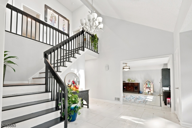 2 Sweet Briar Ct Property Photo 17