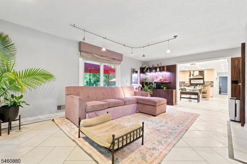 2 Sweet Briar Ct Property Photo 20