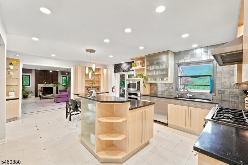2 Sweet Briar Ct Property Photo 26