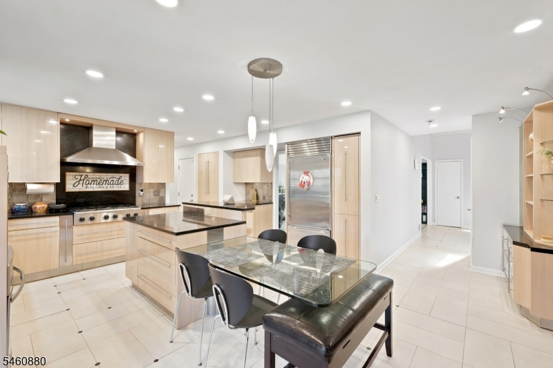 2 Sweet Briar Ct Property Photo 27