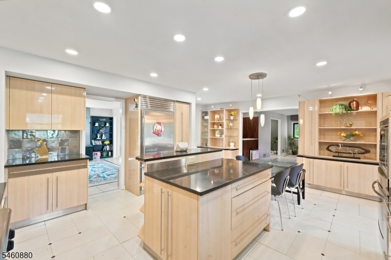 2 Sweet Briar Ct Property Photo 28