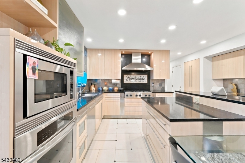 2 Sweet Briar Ct Property Photo 30