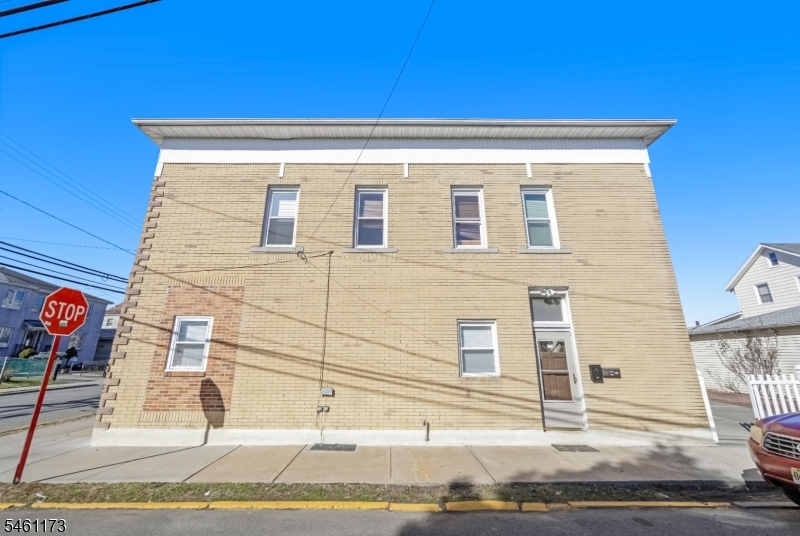 53 Church St Property Photo 2