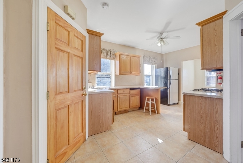 53 Church St Property Photo 10