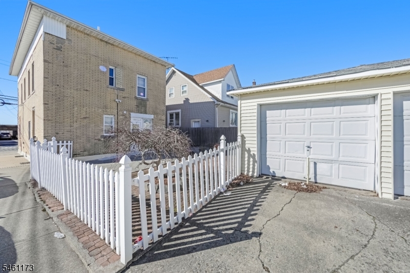 53 Church St Property Photo 20