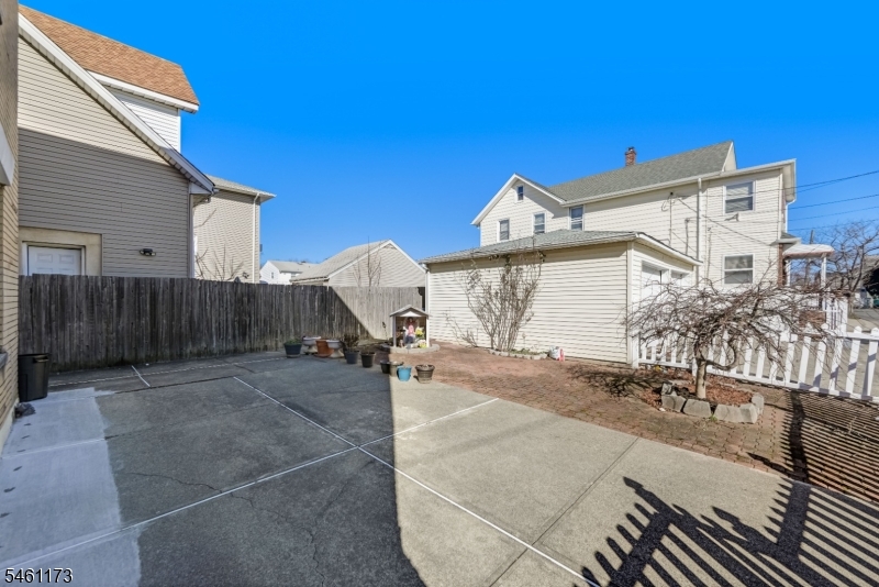 53 Church St Property Photo 21