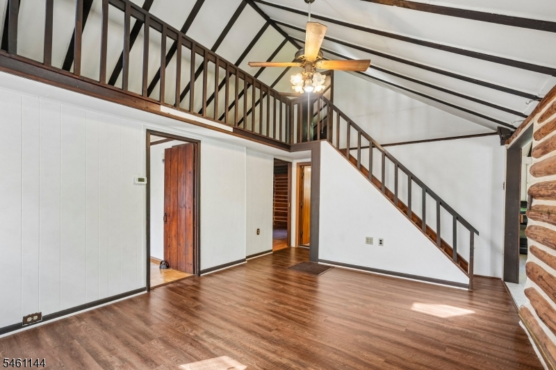 107 Glenside Trl Property Photo 6