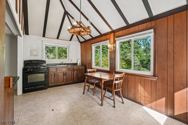 107 Glenside Trl Property Photo 8