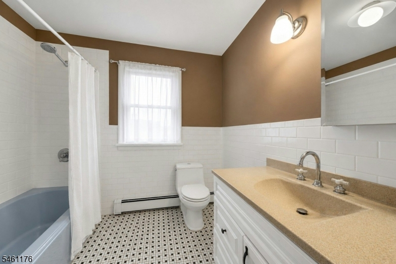 444 Riverside Ave Property Photo 18