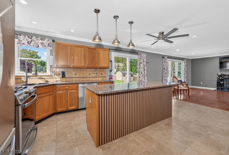 2 Saint Andrews Dr Property Photo 16