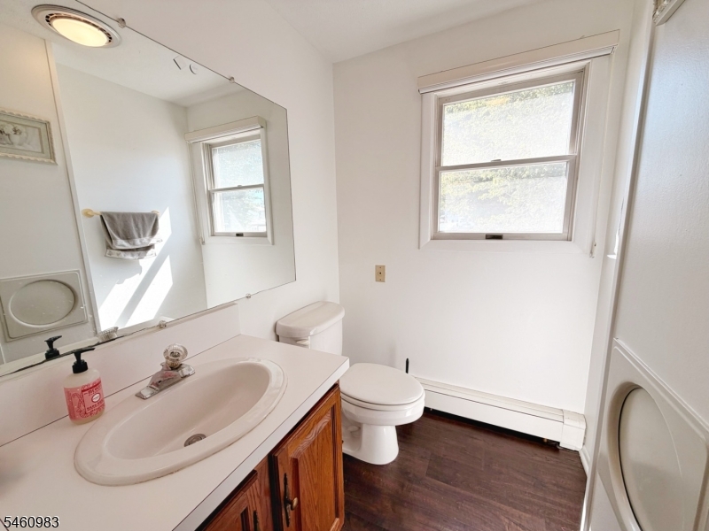 453 Liberty St 12 Property Photo 7