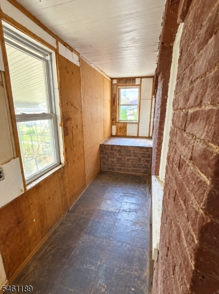 67 2nd Ave Property Photo 11