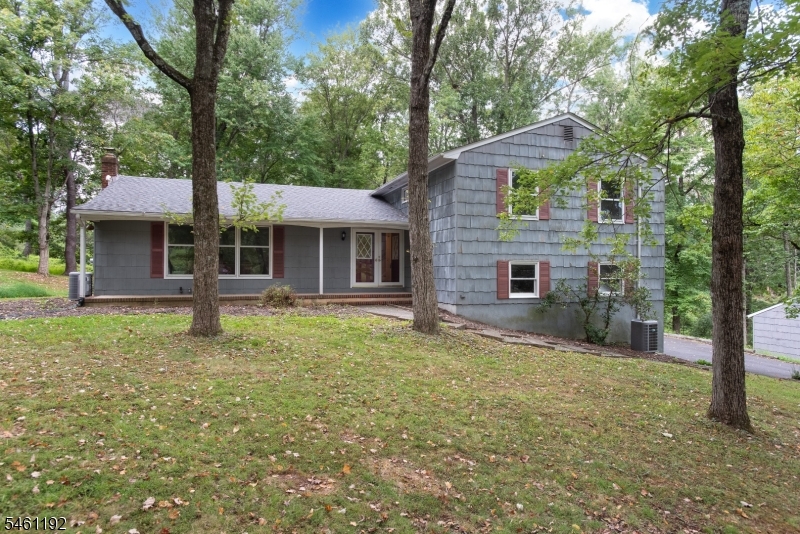 200 Hockenbury Rd Property Photo 1