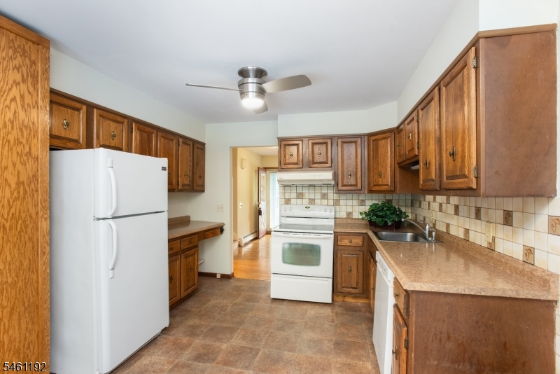 200 Hockenbury Rd Property Photo 8
