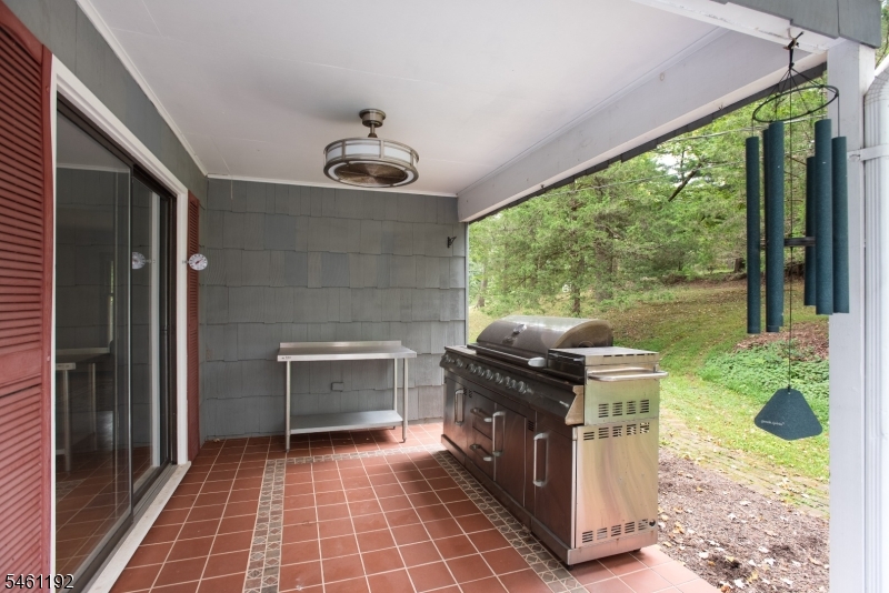 200 Hockenbury Rd Property Photo 14