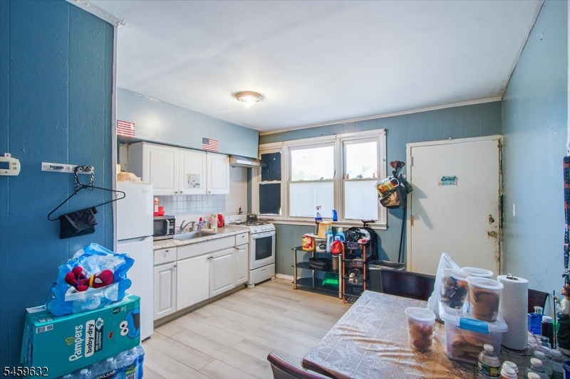 37 Newark Pompton Tpke Property Photo 6
