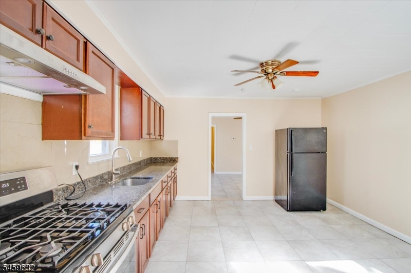 37 Newark Pompton Tpke Property Photo 18