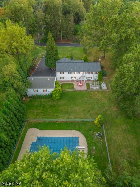 2 Orchard Dr Property Photo 6