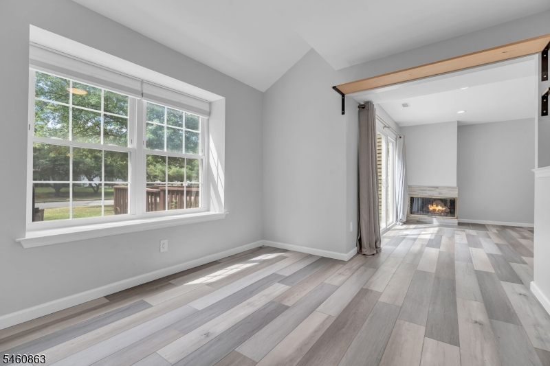 149 Skipton Pl Property Photo 9