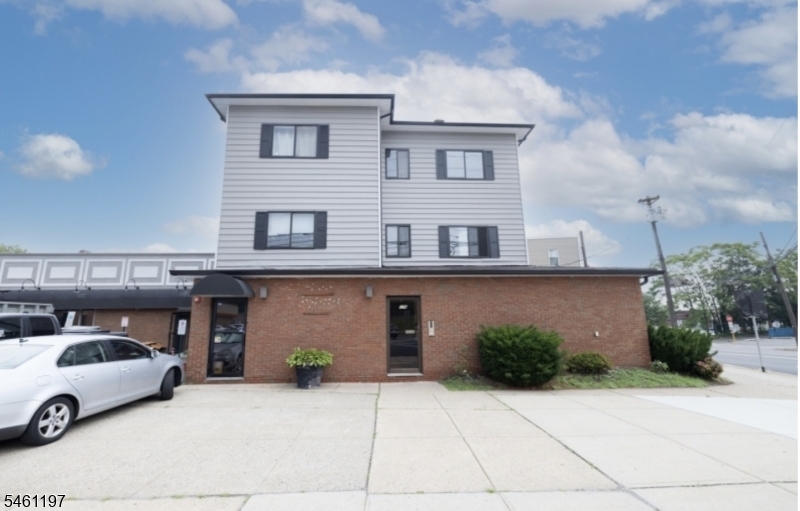 174 Washington Ave 3 Property Photo 1