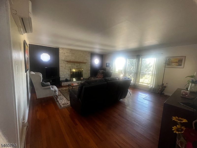 21 Williams St Property Photo 16
