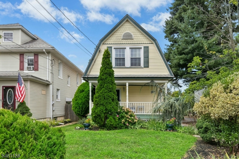 366 Broad St Property Photo 1