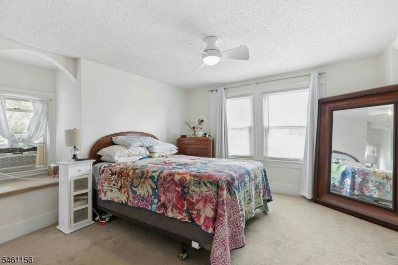 366 Broad St Property Photo 19