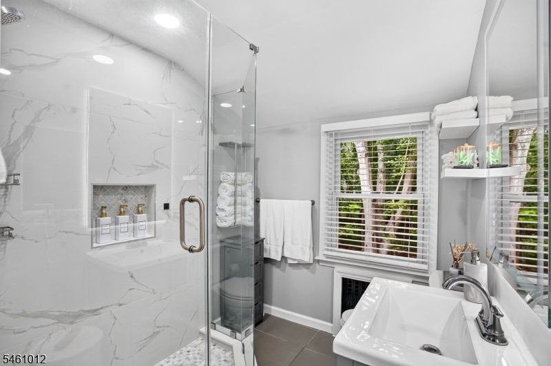 6 Estler Ln Property Photo 18