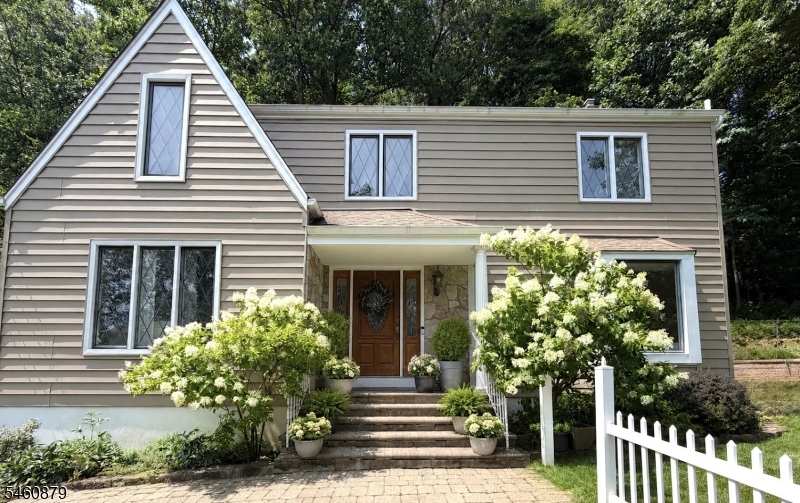 49 Raynor Rd Property Photo 1