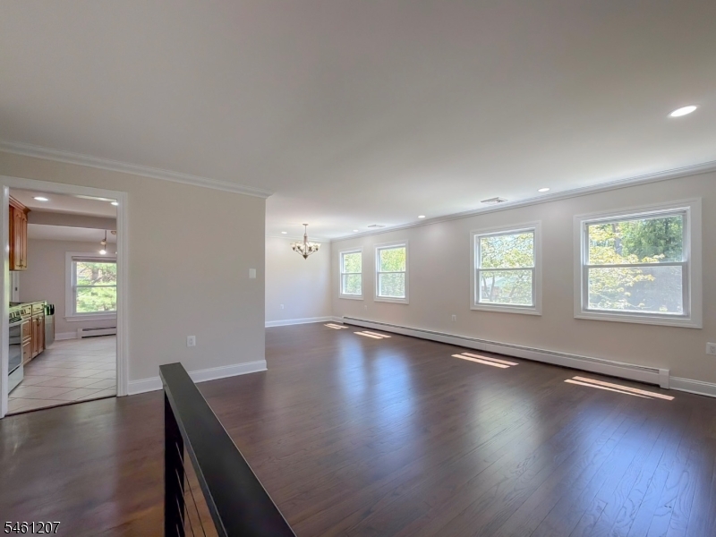 8 Woodland Dr Property Photo 5
