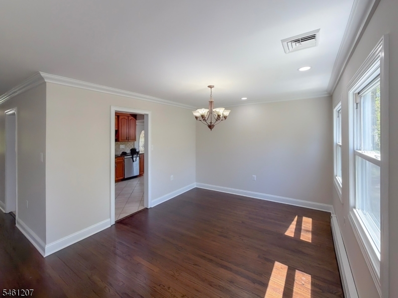 8 Woodland Dr Property Photo 15