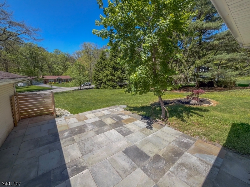 8 Woodland Dr Property Photo 22