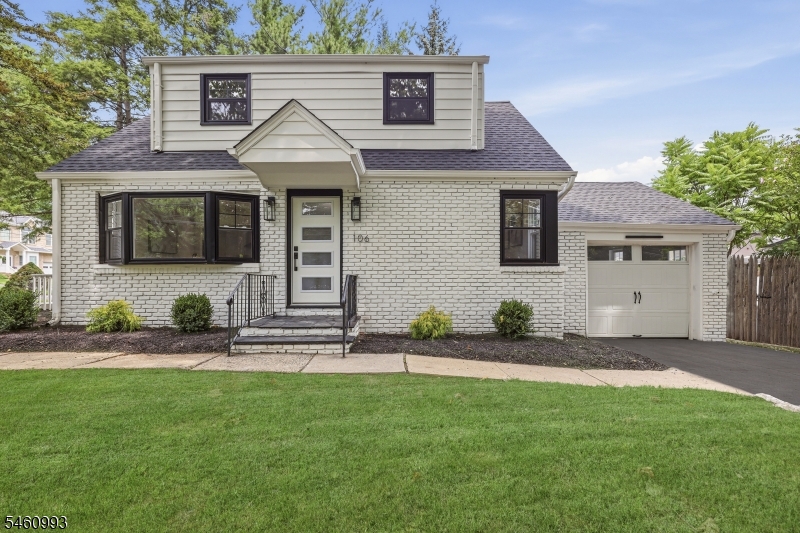 106 Virginia St Property Photo 2