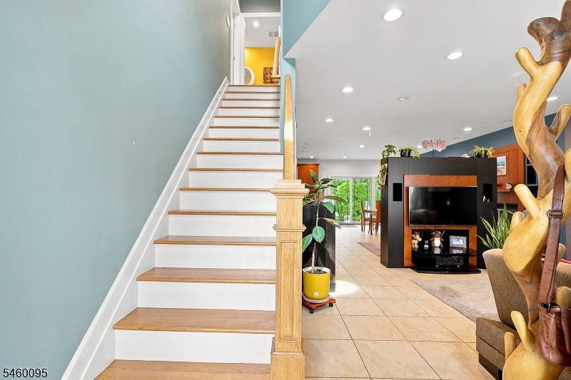 2623 Frederick Ter Property Photo 3