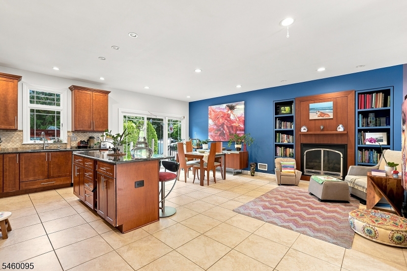 2623 Frederick Ter Property Photo 6