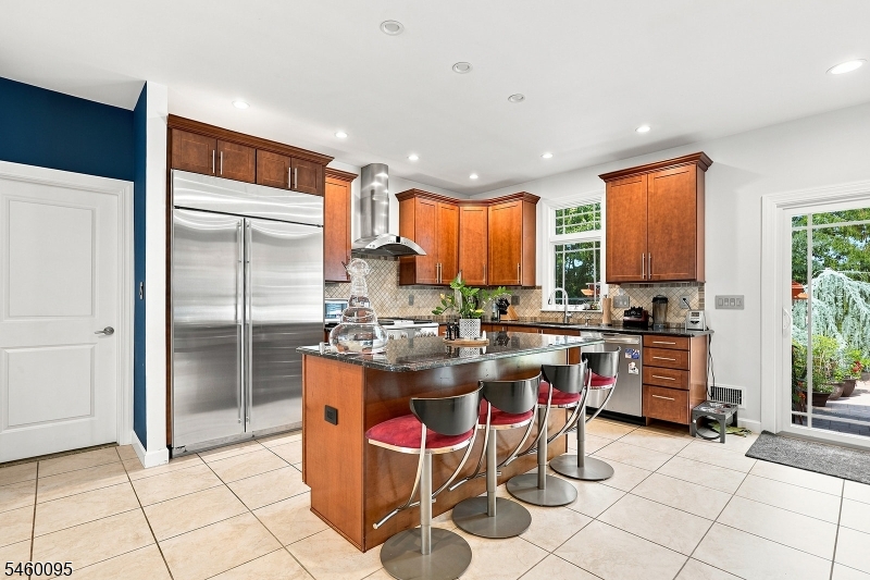 2623 Frederick Ter Property Photo 8